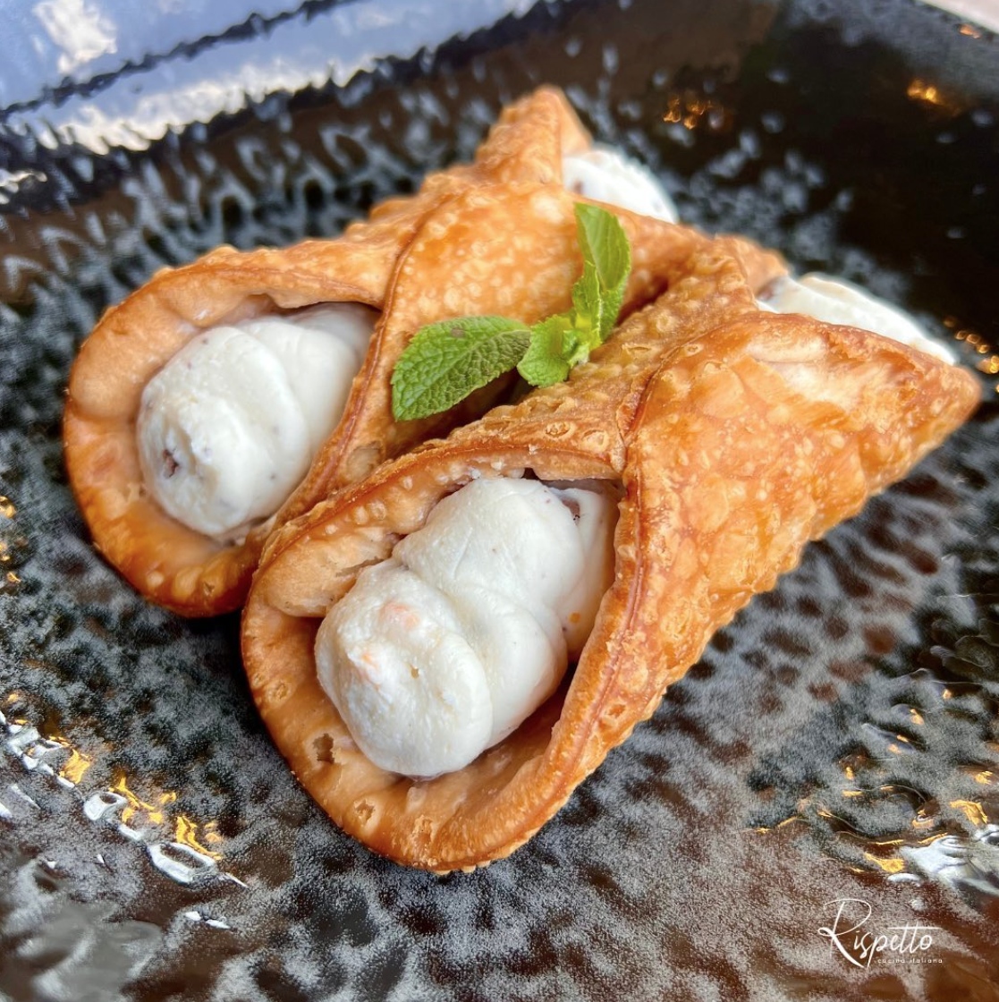 Cannoli Siciliani – Gustul Siciliei în fiecare mușcătură