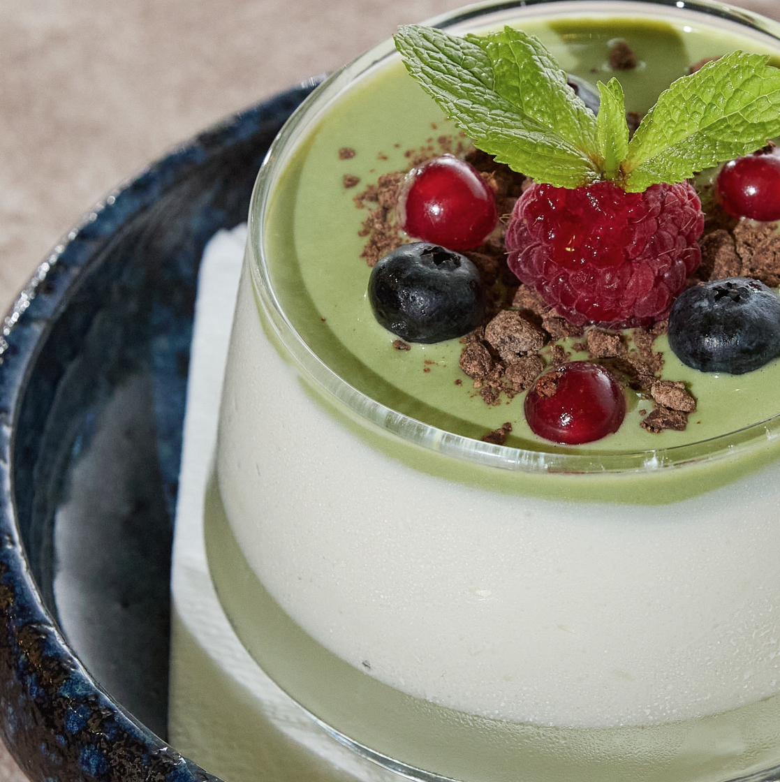 Panna Cotta cu busuioc – Delicat și surprinzător