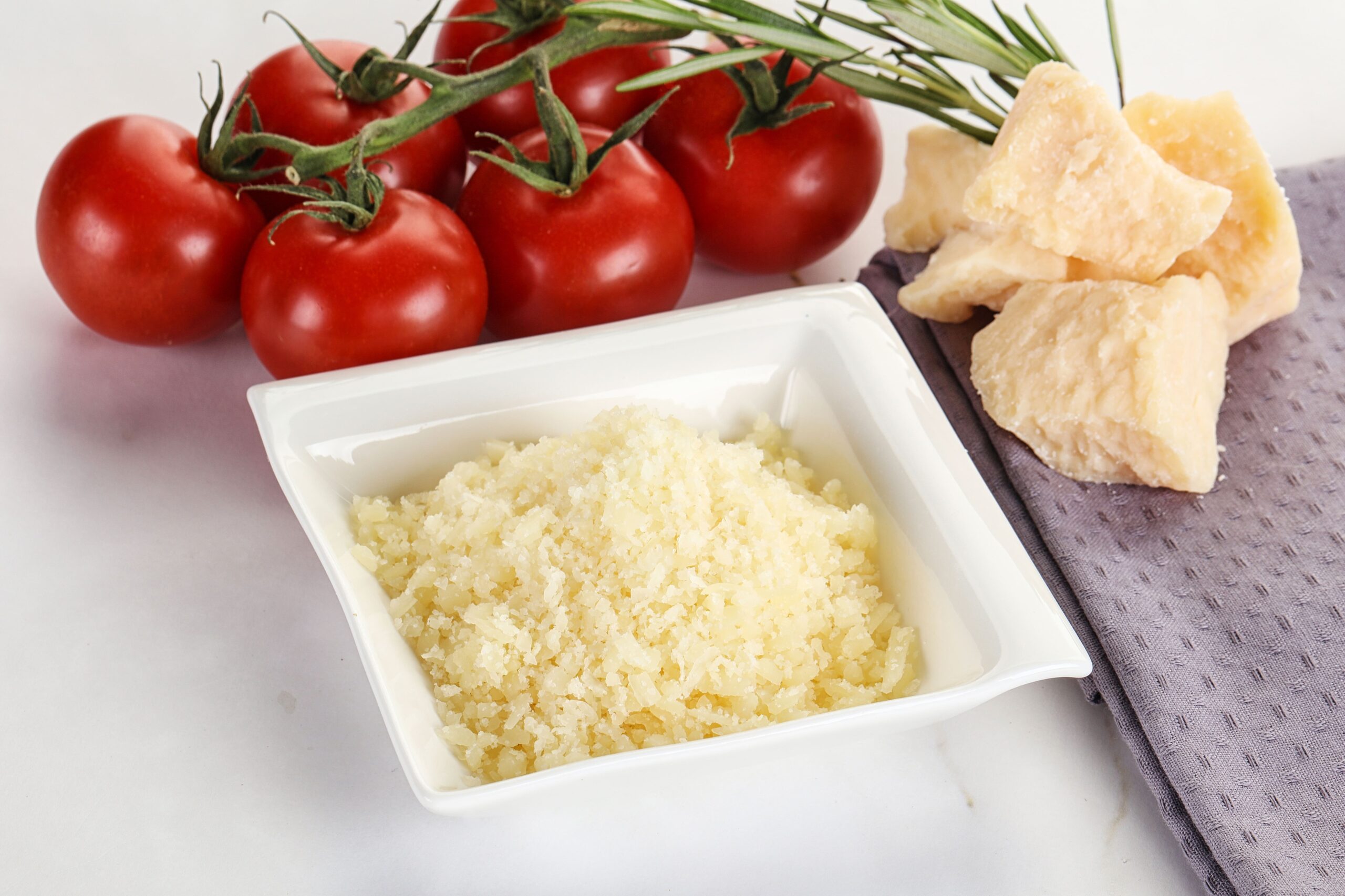 De ce să incluzi Parmezanul în alimentația ta?