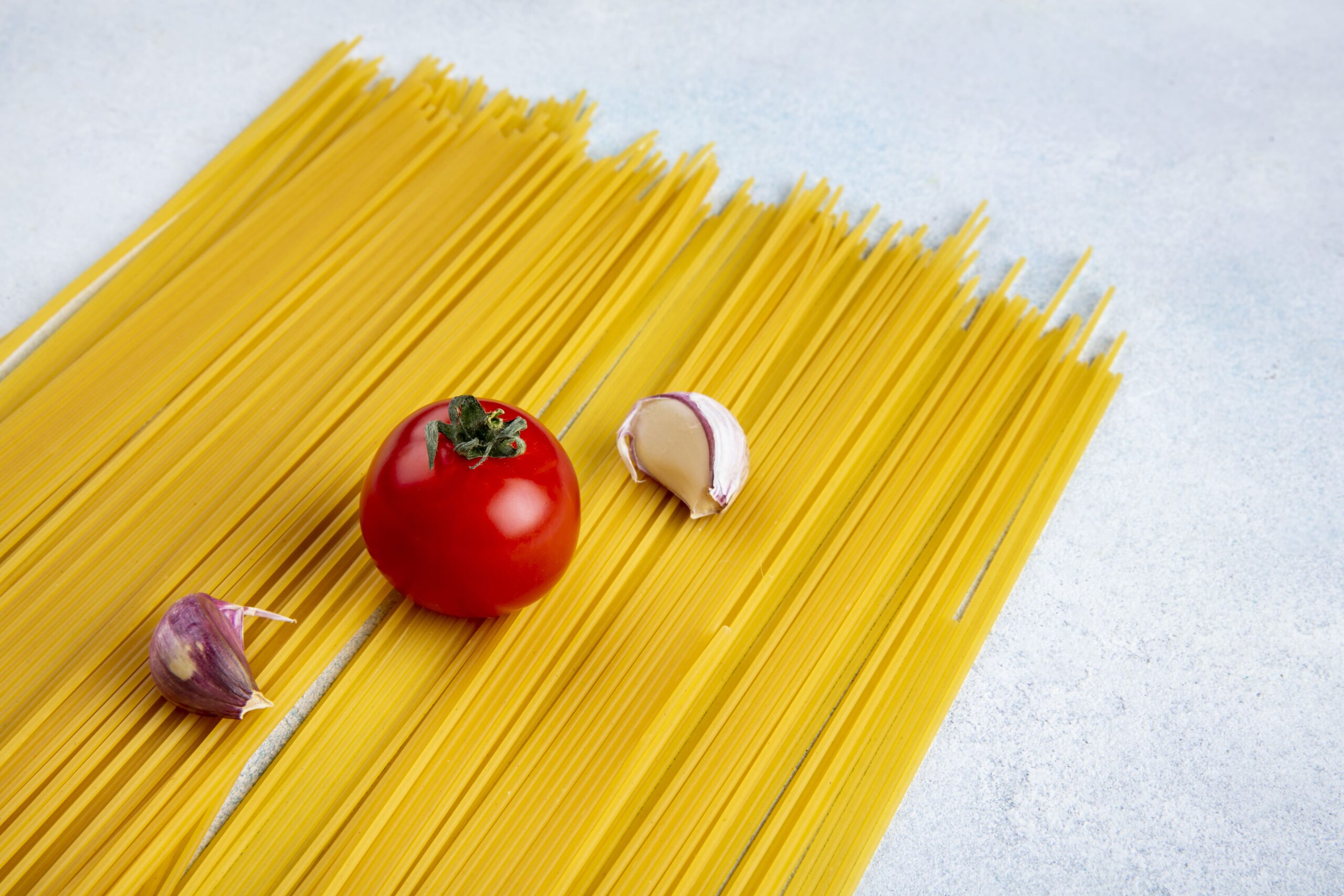 Spaghete italiene clasice servite la Rispetto Cucina Italiana București